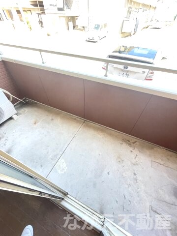 物件内観写真10　(バルコニーがあります)