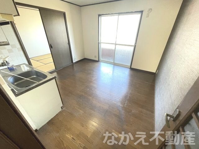 物件内観写真14　(ゆったり過ごせる居間です)