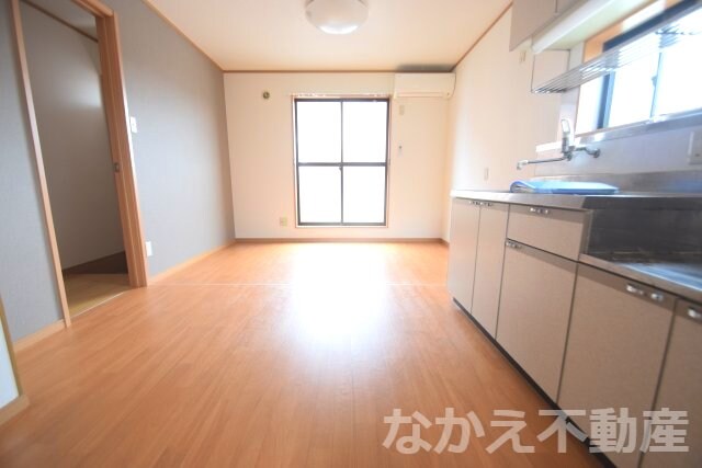 物件内観写真13　(使いやすい居間です)