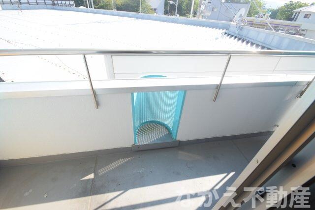 物件内観写真11　(バルコニーがあります)