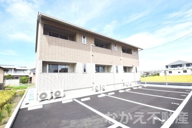 物件外観写真1　(外観も気になるポイント)