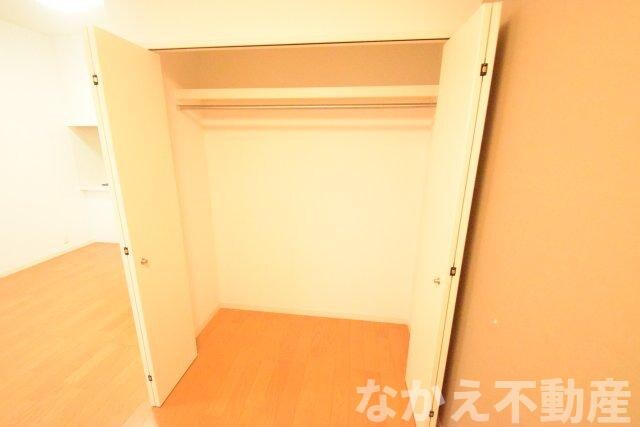 物件内観写真12　(ちょっとした収納スペースも充実しています)