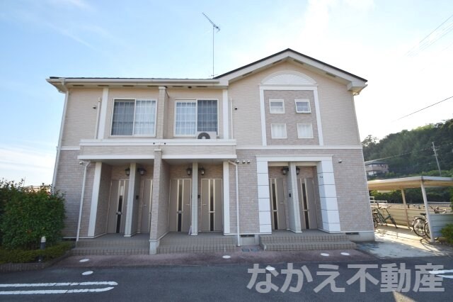 物件外観写真4　(きれいな外観です)