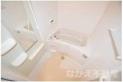 物件内観写真11　(ゆったり過ごせるお風呂です)