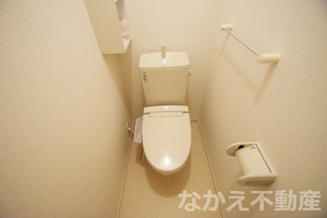 物件内観写真12　(落ち着いたトイレです)