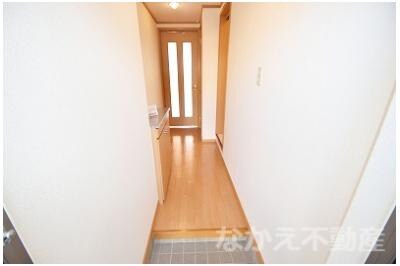物件内観写真14　(シンプルで使いやすい玄関です)