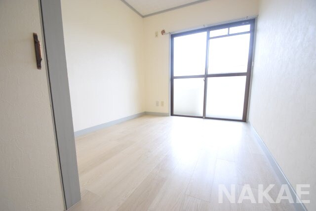 物件内観写真4　(ゆとりの広さです)