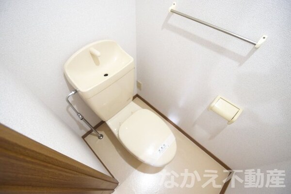 トイレ(清潔感のあるトイレです)
