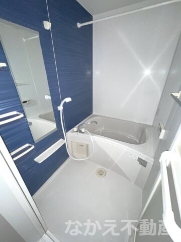 物件内観写真13　(日々の疲れを癒すお風呂付です)