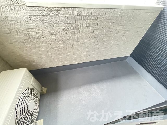 物件内観写真9　(広々としたバルコニーです)