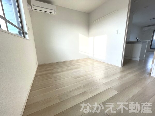 寝室(ゆとりの広さです)