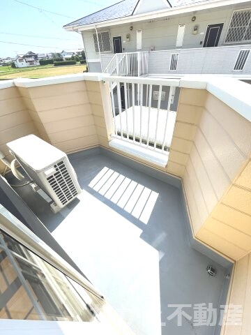 物件内観写真9　(バルコニー付きです)