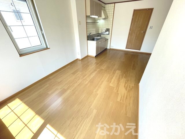 物件内観写真13　(使いやすい居間です)