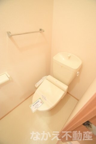 物件内観写真8　(トイレもきれいです)