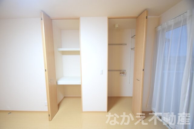 物件内観写真10　(こまごまとしたものを収納できそうですね)