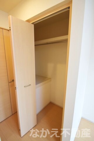 物件内観写真15　(便利な収納スペースです)