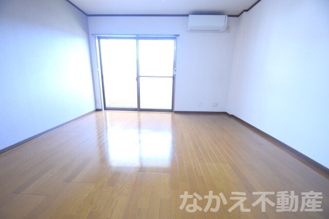 物件内観写真3　(寝室です)