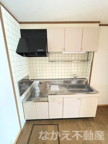 物件内観写真5　(コンパクトなキッチンで掃除もラクラク)