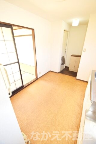 物件内観写真3　(使いやすい居間です)