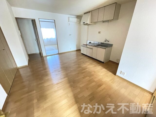 物件内観写真3　(居間です)