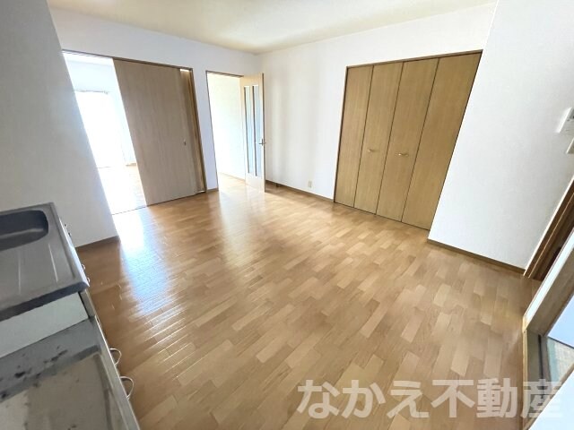 物件内観写真4　(居間です)