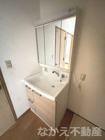 物件内観写真9　(スペースが確保できる洗面所です)