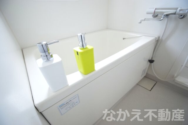 物件内観写真8　(落ち着いた空間のお風呂です)