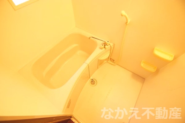 浴室(日々の疲れを癒すお風呂付です)