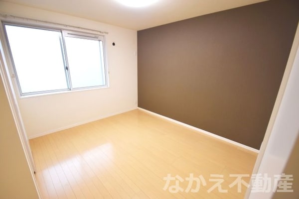 洋室(落ち着いた色調の洋室です)