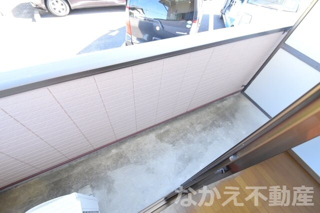 物件内観写真13　(バルコニーがあります)