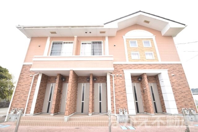 物件外観写真2　(おしゃれな外観です)