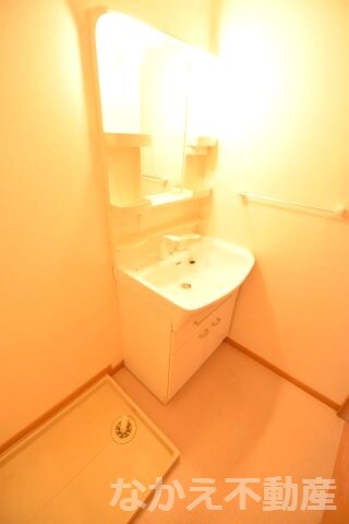 物件内観写真10　(脱衣スペースもあります)