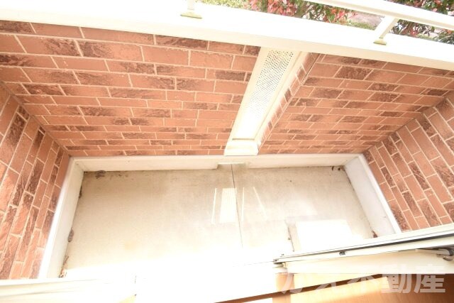 物件内観写真12　(広々としたバルコニーです)