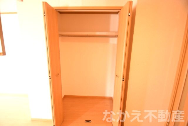 物件内観写真13　(たっぷりとした収納スペースです)