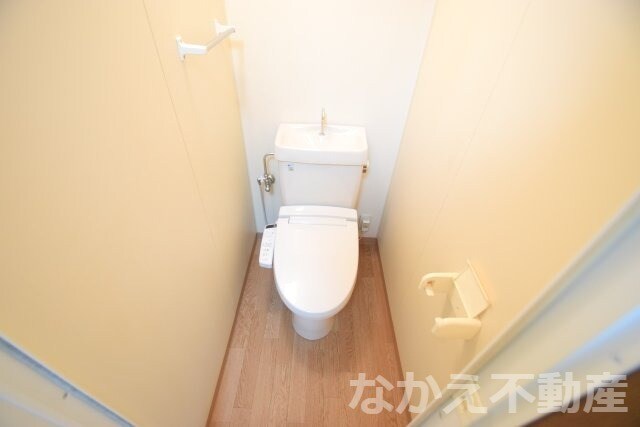 物件内観写真8　(落ち着いたトイレです)