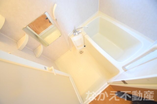 物件内観写真6　(きれいなお風呂です)