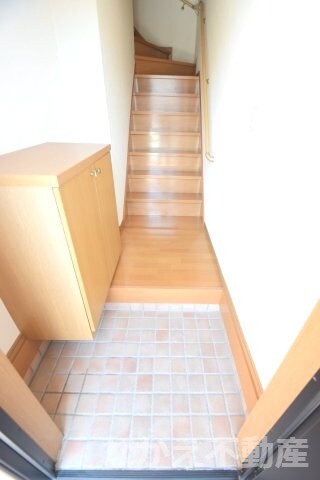 物件内観写真9　(きれいな玄関です)