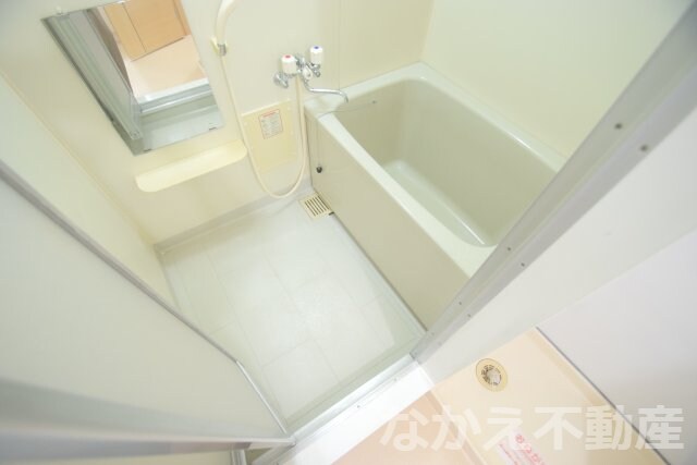 物件内観写真8　(きれいなお風呂です)