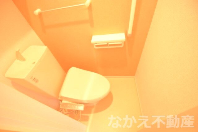 物件内観写真7　(シンプルで使いやすいトイレです)