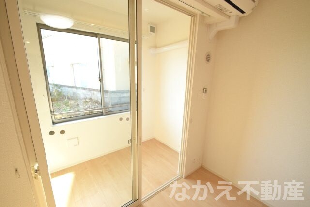 物件内観写真10　(陽当たり良好なバルコニーです)