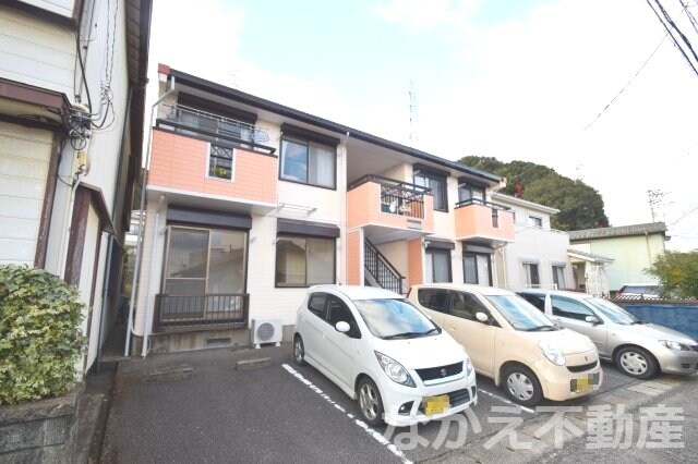 物件外観写真2　(外観もきれいです)