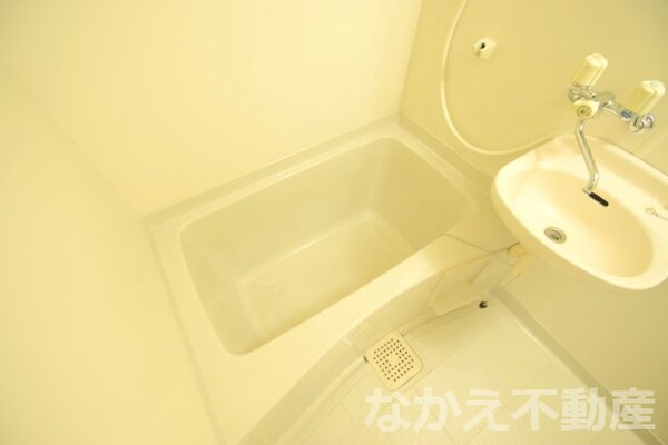 浴室(ゆったり過ごせるお風呂です)
