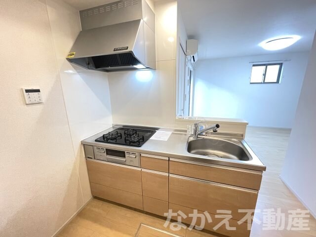 物件内観写真4　(お料理しやすいキッチンです)