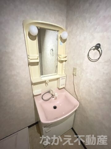 物件内観写真8　(使いやすい洗面所です)
