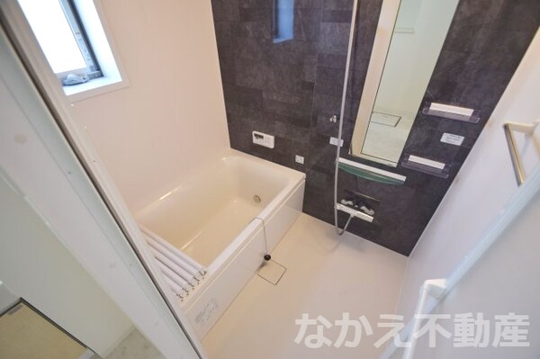 浴室(日々の疲れを癒すお風呂付です)