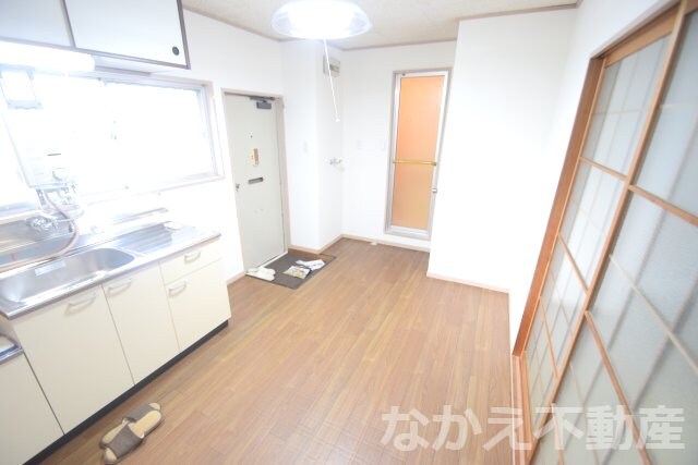 物件内観写真3　(使いやすいリビングです)