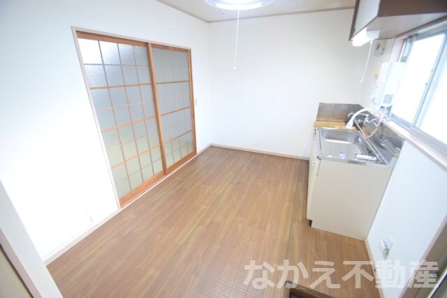 物件内観写真14　(ゆったりとしたリビングです)