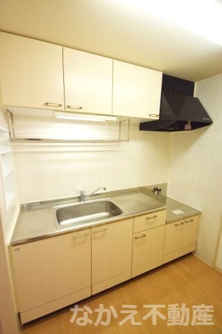 物件内観写真4　(お料理しやすいキッチンです)