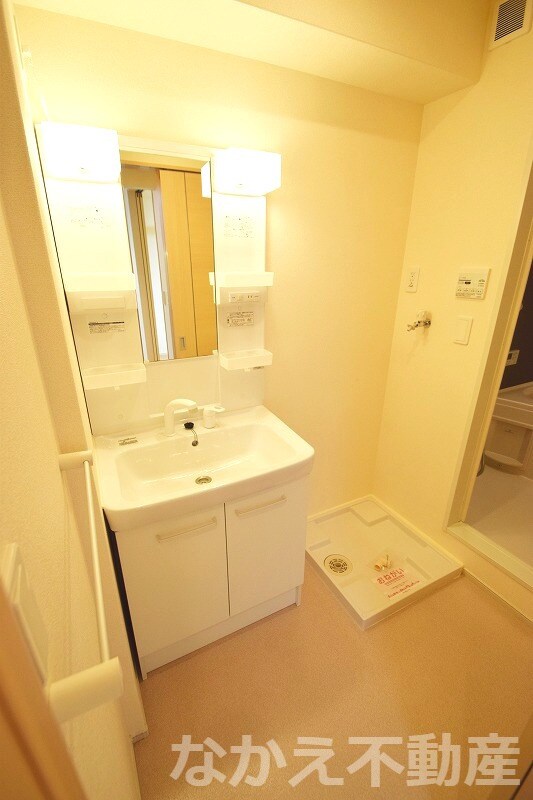 物件内観写真7　(脱衣スペースもあります)