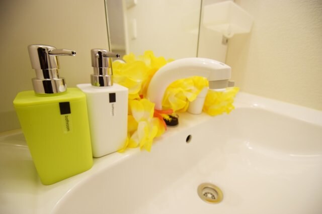 物件内観写真27　(ゆったりとスペースのある洗面所)